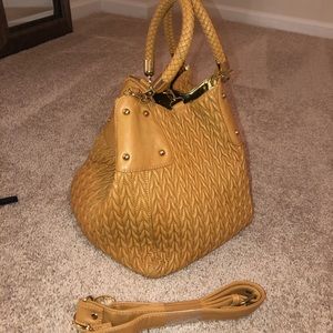 ⛔️SOLD⛔️Quilted bucket bag